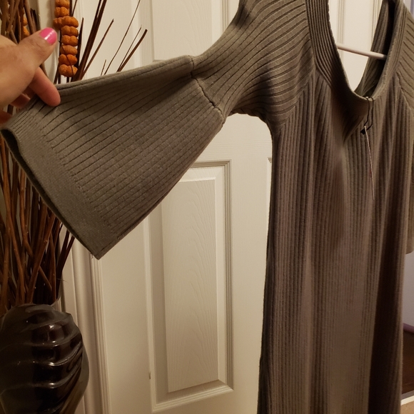 Sweater dress - Picture 1 of 4